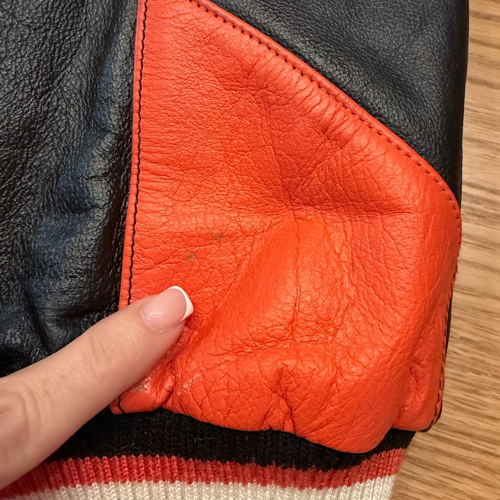 Vintage 80’s G-Ill Philadelphia Flyers Genuine Black and Orange leather jacket - Picture 12 of 12